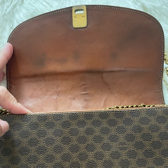 Celine Brown Shoulder Bag with Monogram Pattern and Gold Chain Strap - Picture 5 of 7